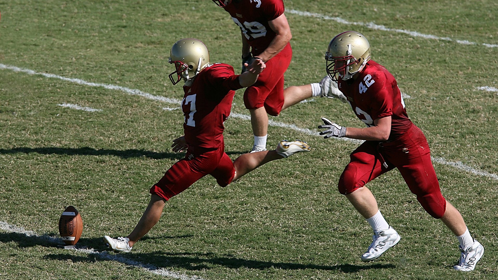 安东·李恩：突破与传球均衡，中场最具威胁的球员之一，安东内利什么水平